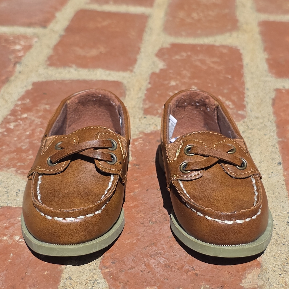 Carters Boat Shoes Boys 6M Brown Dress Shoe Church Wedding Formal Slip On Loafer - Picture 2 of 9